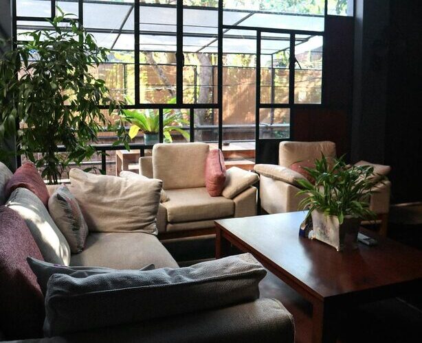 Easy Tips for Creating a Cozy and Inviting Living Space on a Budget